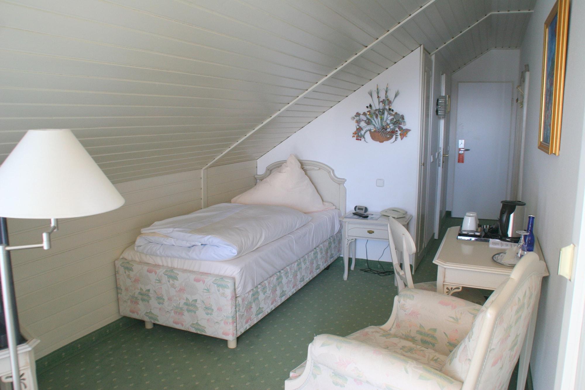 Sure Hotel By Best Western Rhoen Garden Poppenhausen Eksteriør bilde