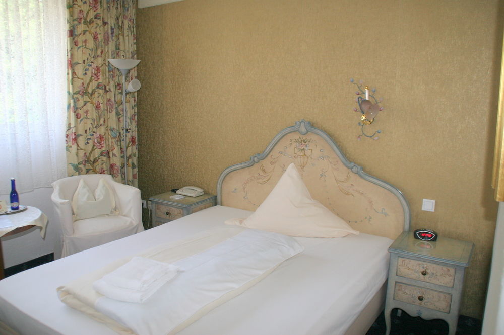 Sure Hotel By Best Western Rhoen Garden Poppenhausen Eksteriør bilde