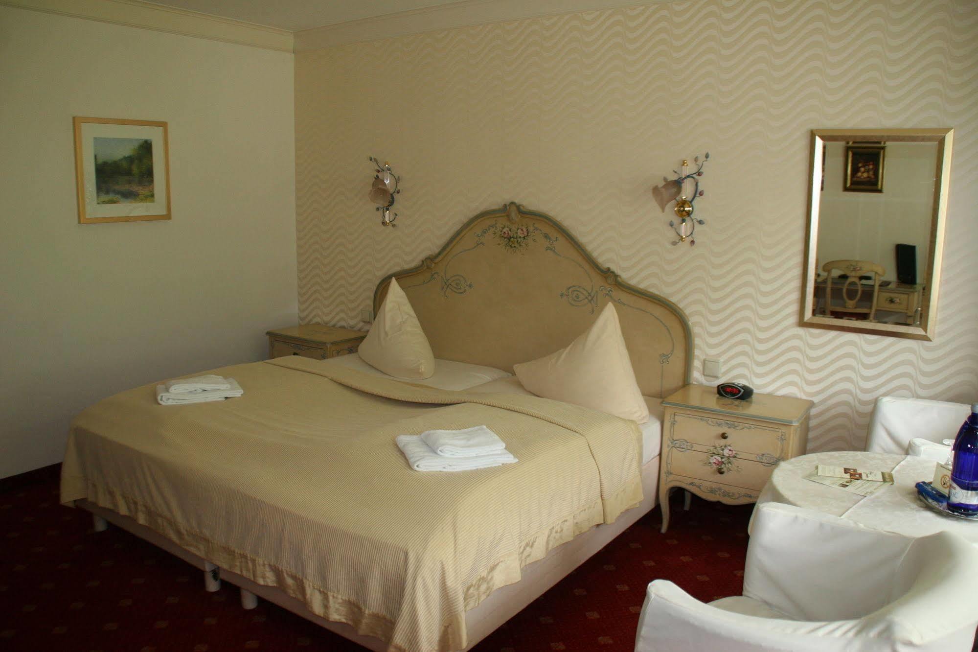 Sure Hotel By Best Western Rhoen Garden Poppenhausen Eksteriør bilde