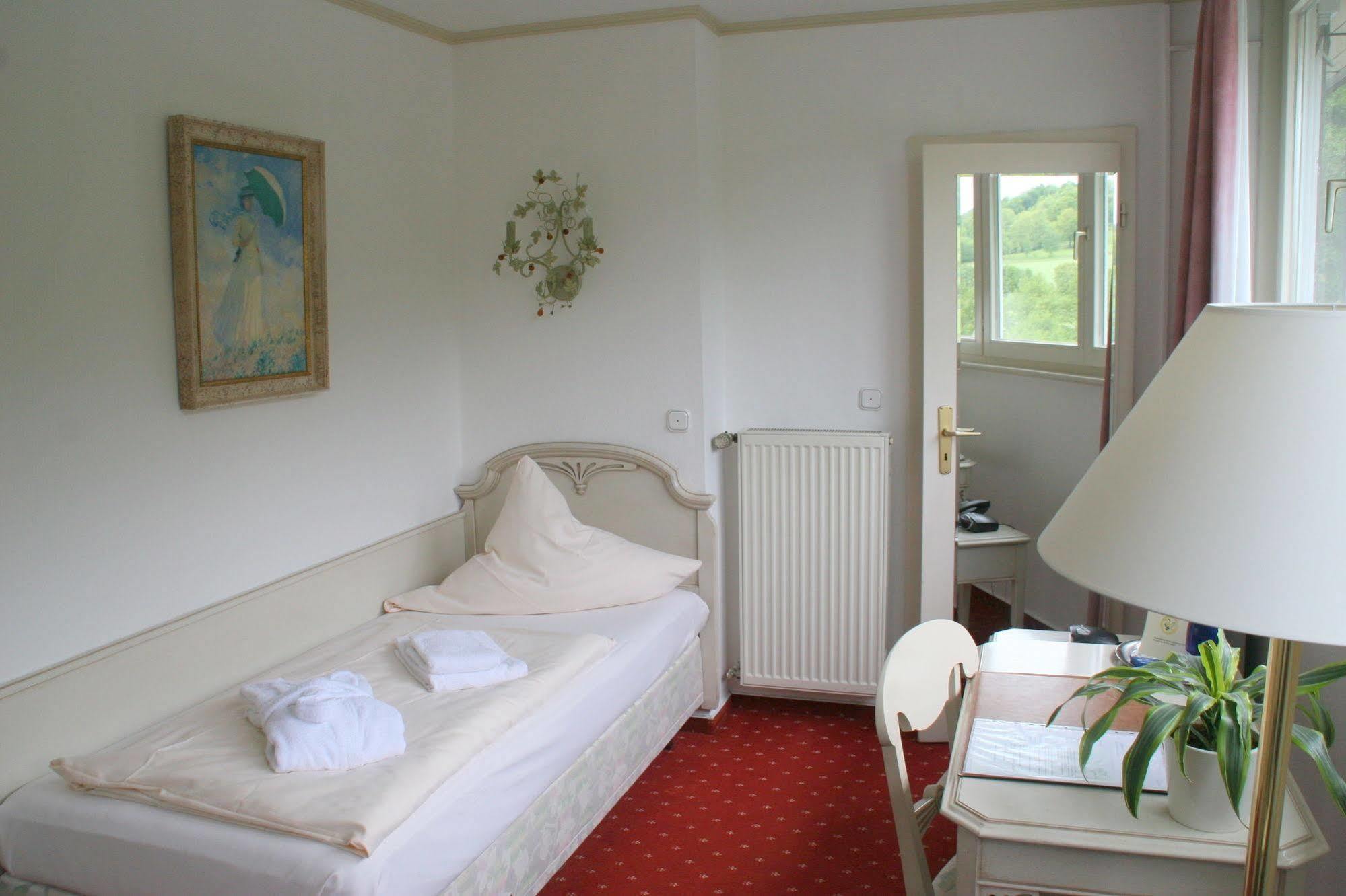 Sure Hotel By Best Western Rhoen Garden Poppenhausen Eksteriør bilde